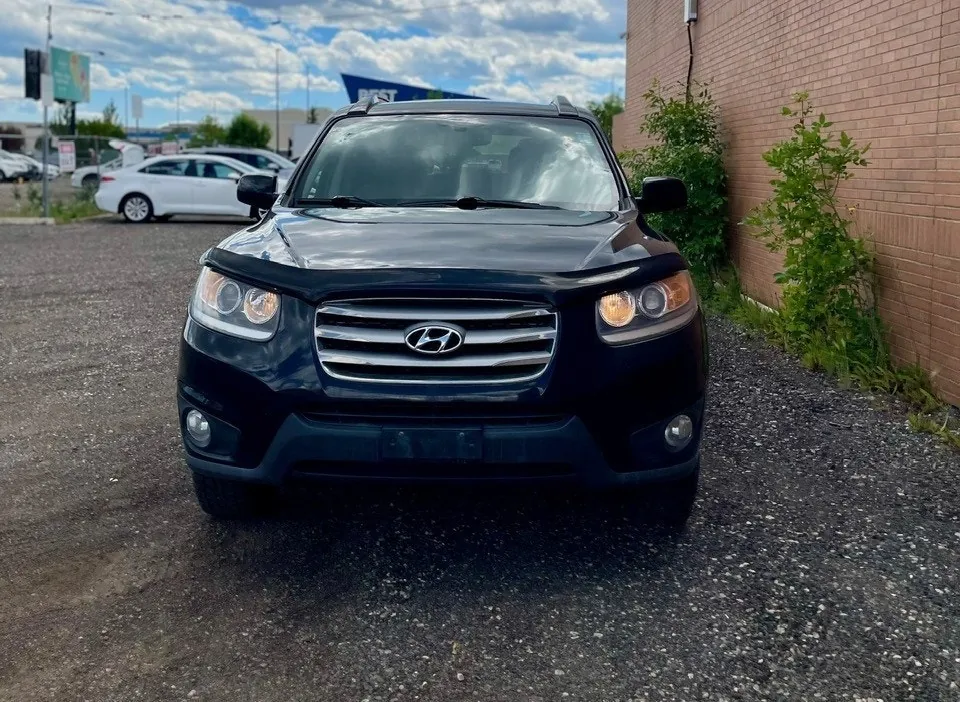 Hyundai Santa Fe 2012 photo 2