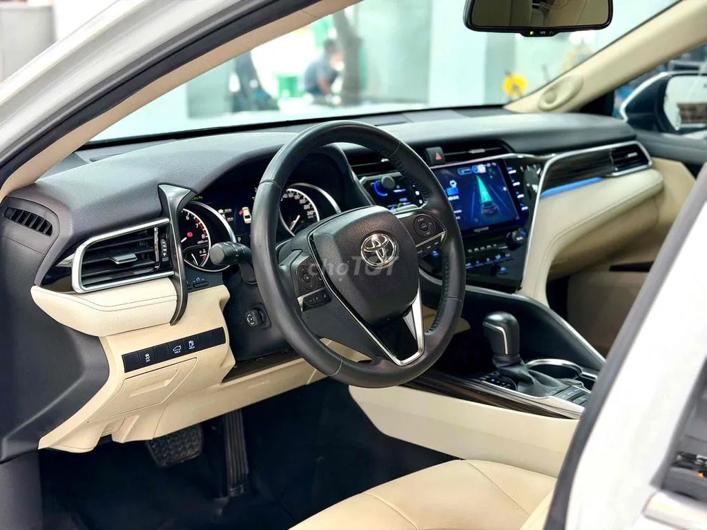 Toyota Camry 2021 photo 4