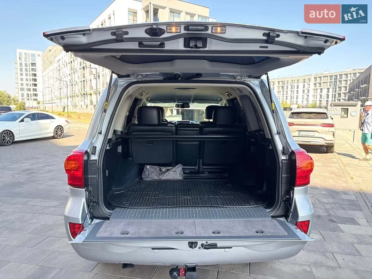 Toyota Land Cruiser 2014 photo 4