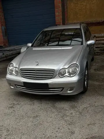 Mercedes-Benz 220 Cdi