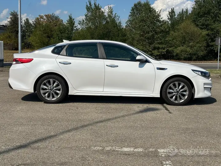 Kia Optima 2016 photo 4