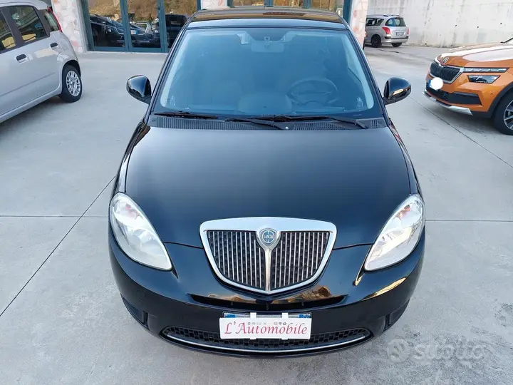 Lancia Ypsilon 2010 photo 3