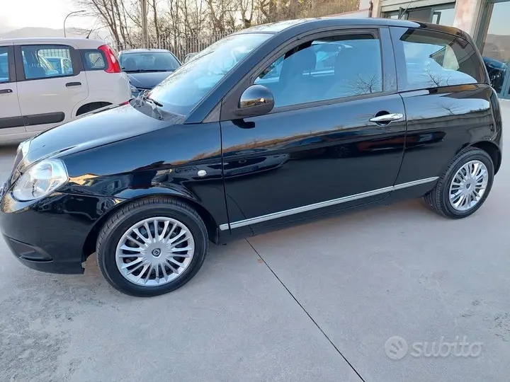 Lancia Ypsilon 2010 photo 4
