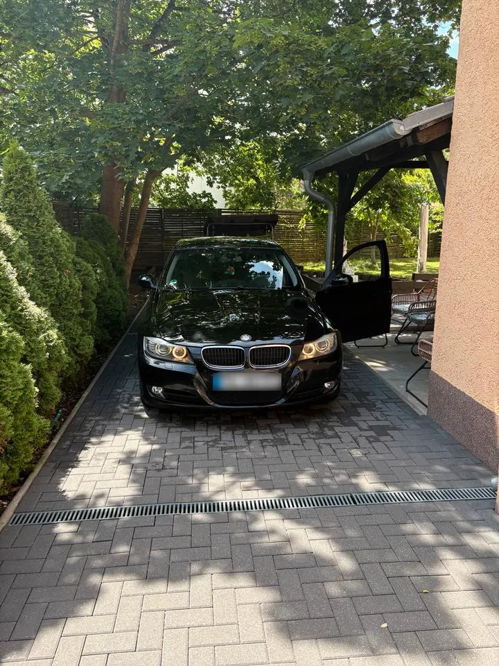 BMW E90