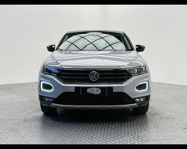 Volkswagen T-Roc 2019 photo 2