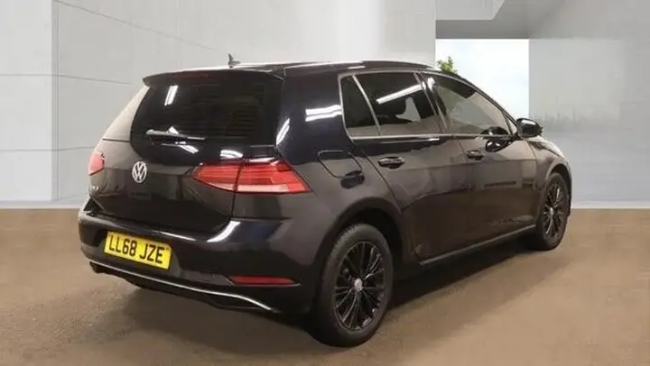 Volkswagen Golf 2018 photo 4