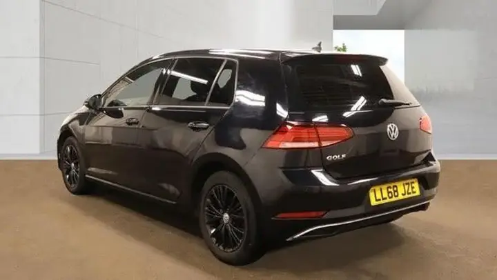 Volkswagen Golf 2018 photo 3