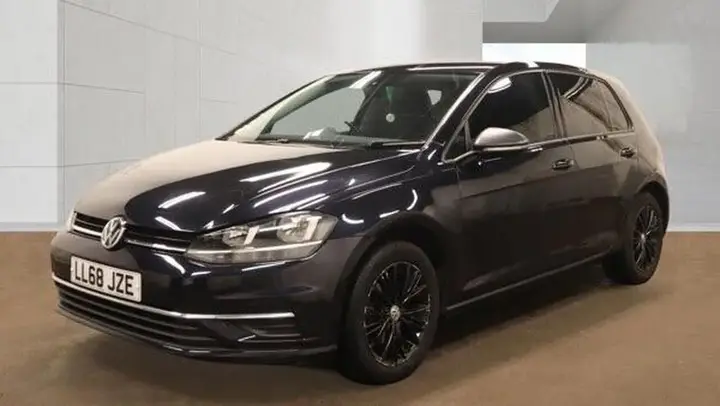 Volkswagen Golf 2018 photo 2