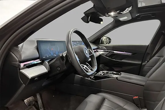 BMW I5 2025 photo 5
