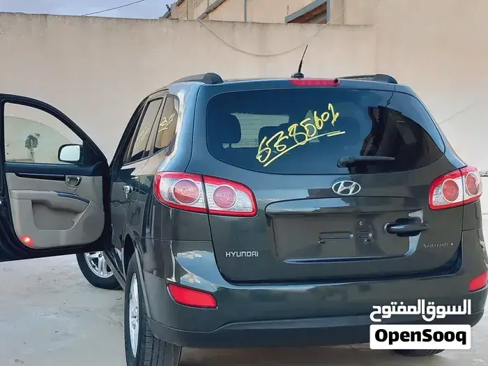 Hyundai Santa Fe 2012 photo 2