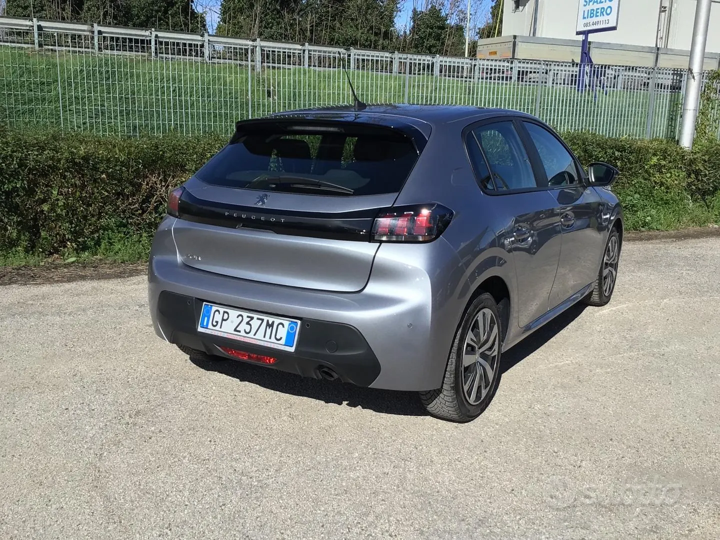 Peugeot 208 2023 photo 5