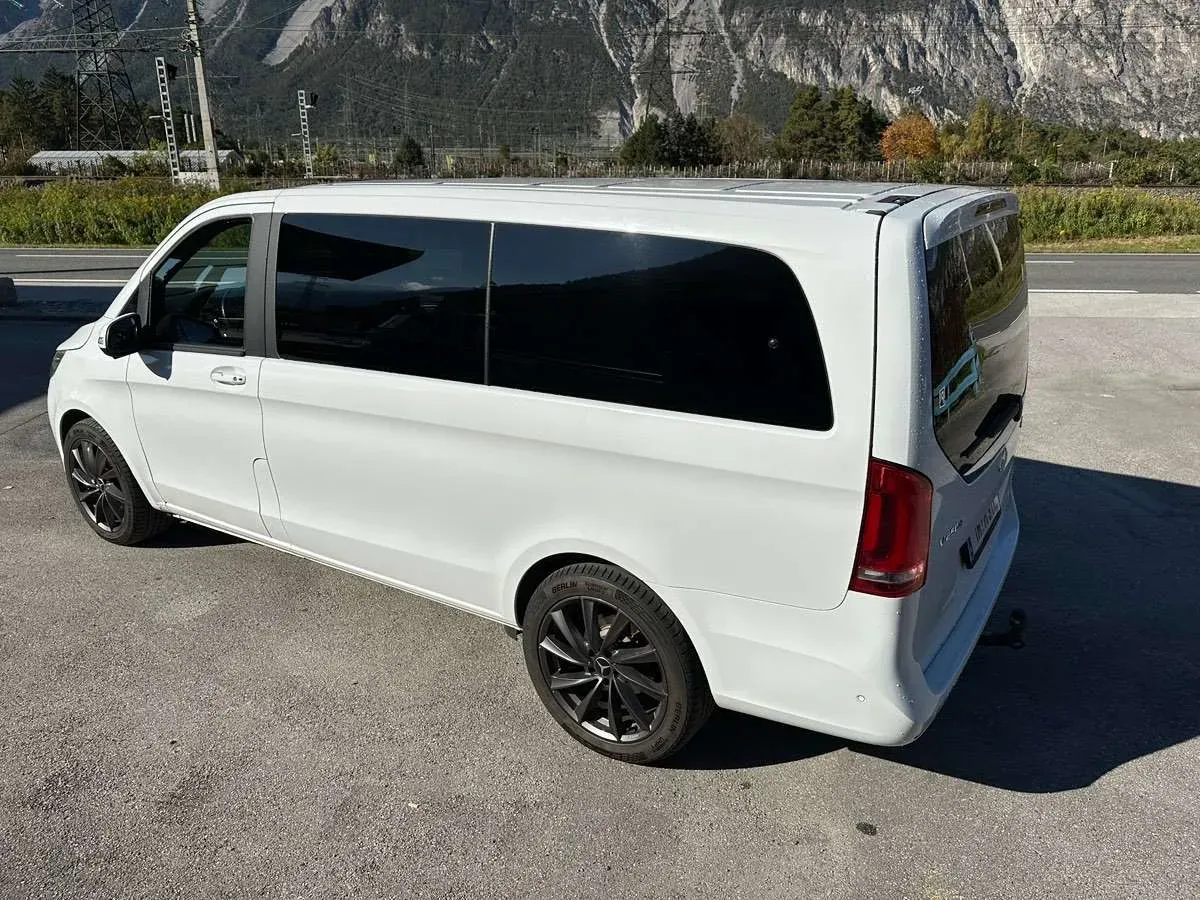 Mercedes-Benz V-Class 2015 photo 2