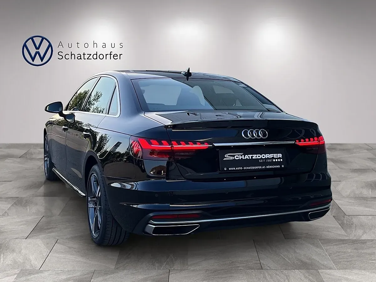 Audi A4 2023 photo 3