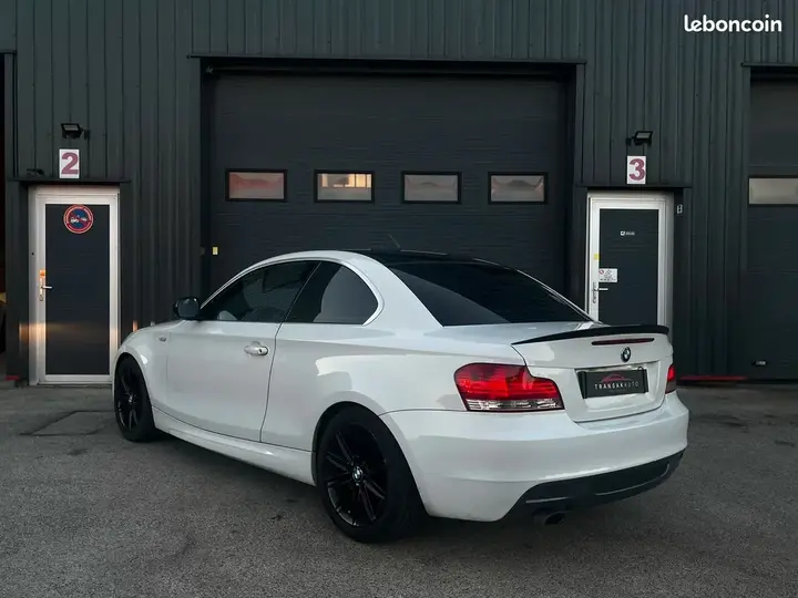BMW 1 Series 2010 photo 5