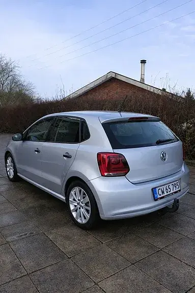 Volkswagen Polo 2011 photo 3
