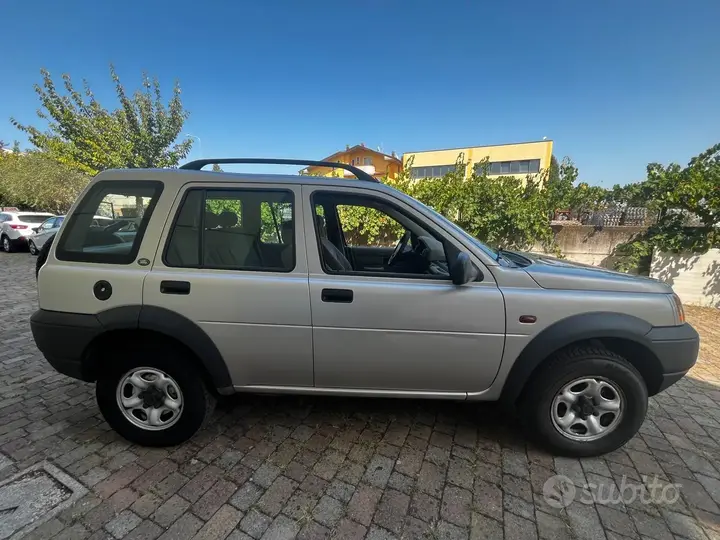 Land Rover Freelander 2000 photo 5