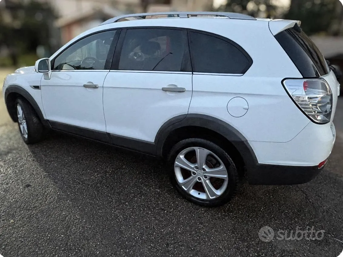 Chevrolet Captiva 2012 photo 3