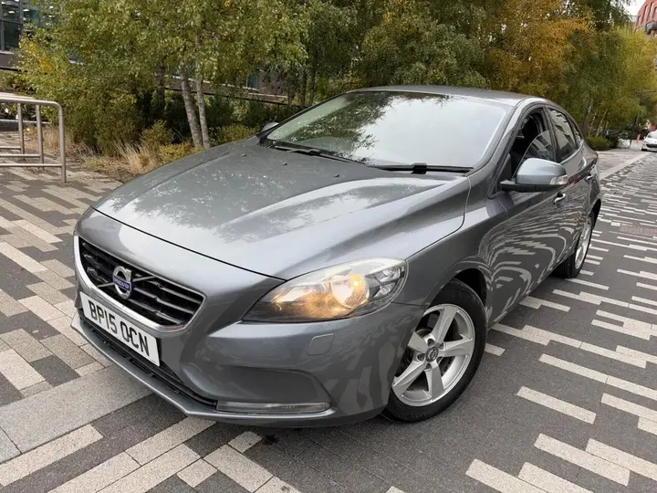 Volvo V40 2015 photo 3