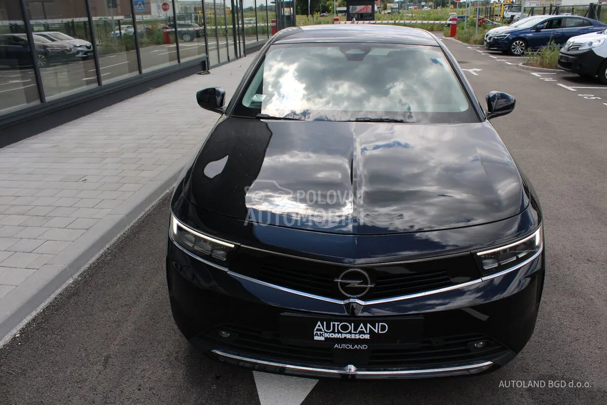 Opel Astra L 2022 photo 2