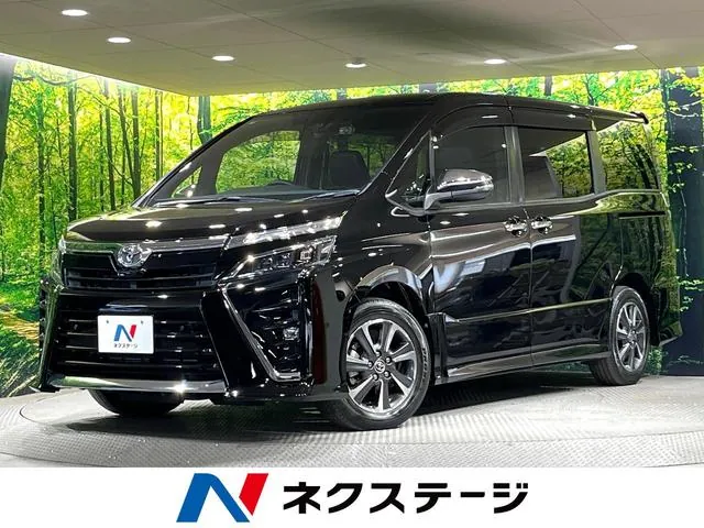 Toyota Voxzie Zsilll