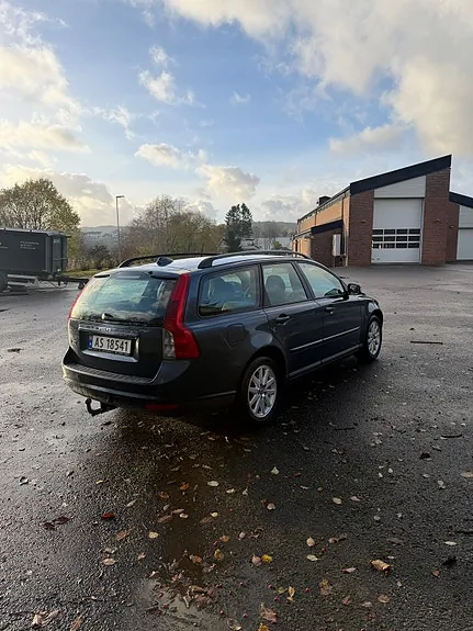 Volvo V50 2008 photo 4