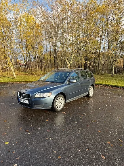 Volvo V50