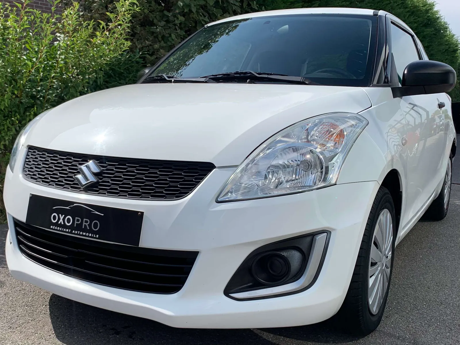 Suzuki Swift 2016 photo 2