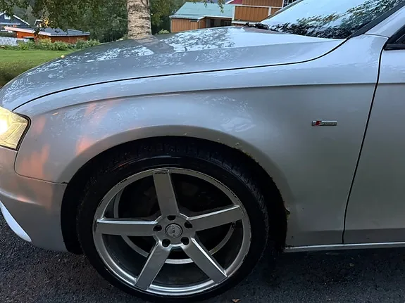 Audi A4 2010 photo 4