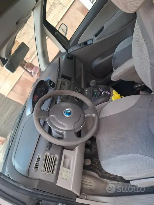 Fiat Idea 2005 photo 3
