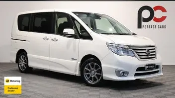 Nissan Serena 2015 photo 2