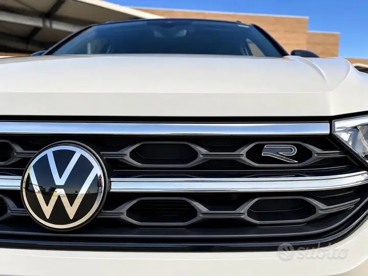 Volkswagen T-Roc 2024 photo 3