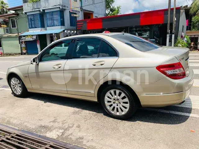 Mercedes-Benz C180 2010 photo 4