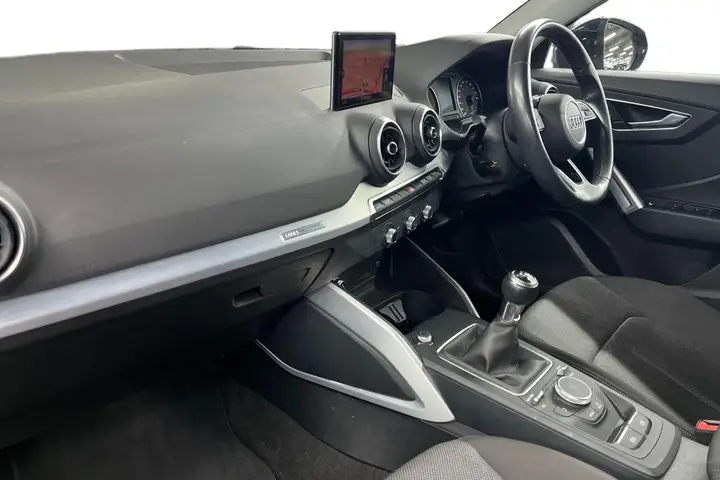Audi Q2 2018 photo 2