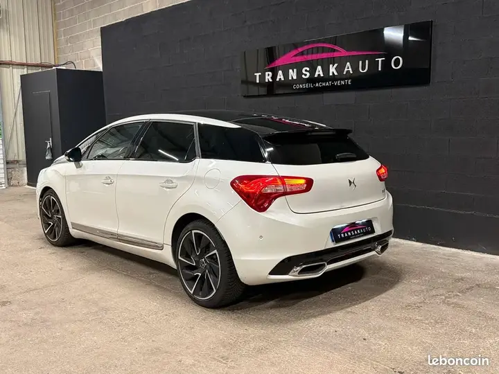 DS Automobiles Ds5 2017 photo 5