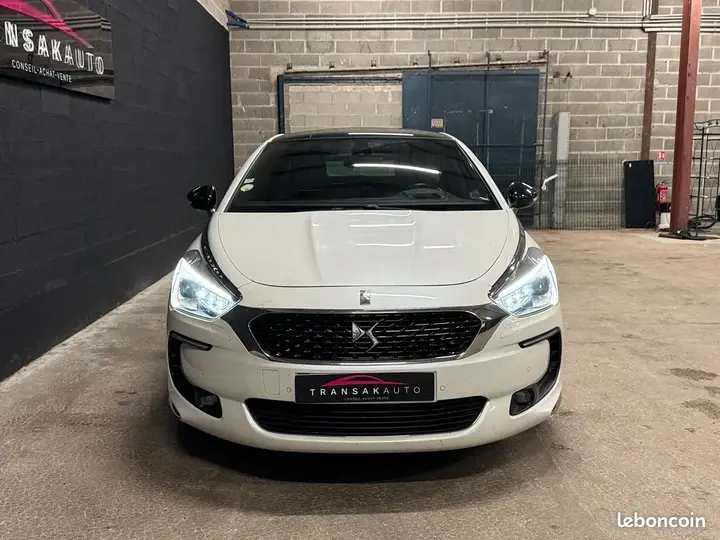 DS Automobiles Ds5 2017 photo 2
