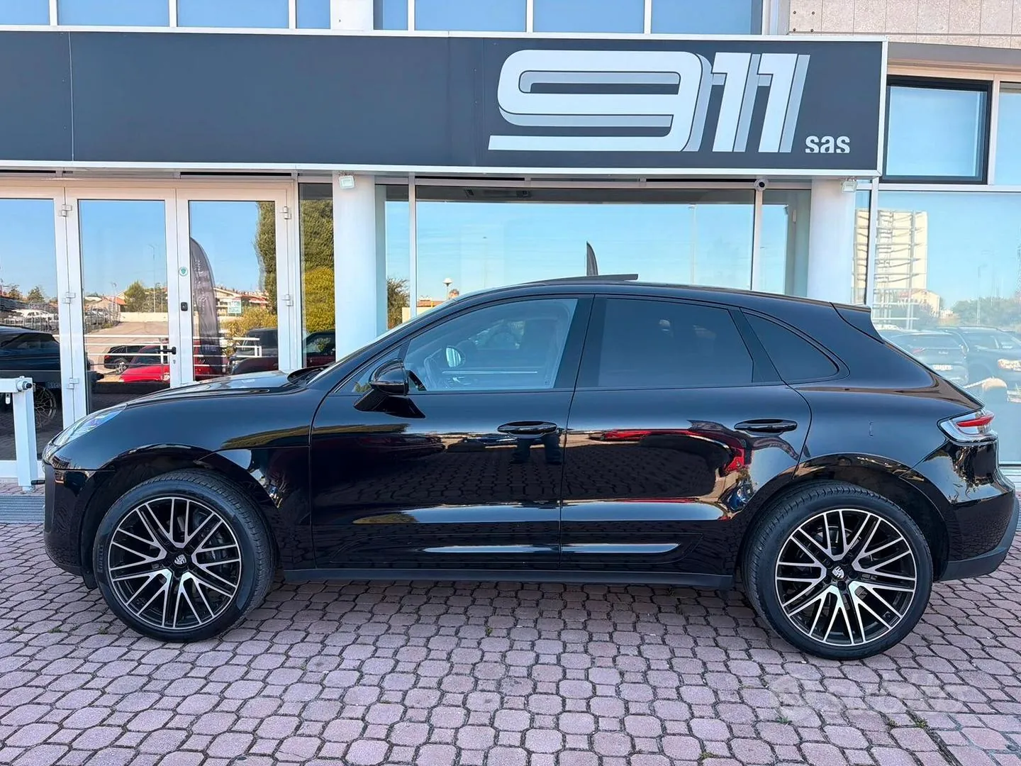 Porsche Macan 2024 photo 3