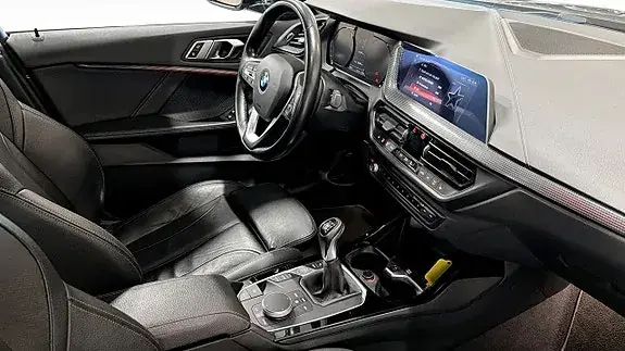 BMW 118I 2020 photo 3