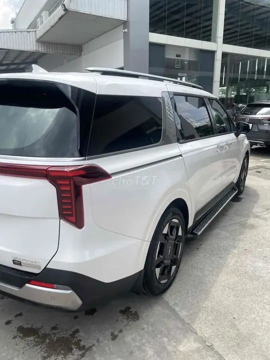 Kia Carnival 2025 photo 3