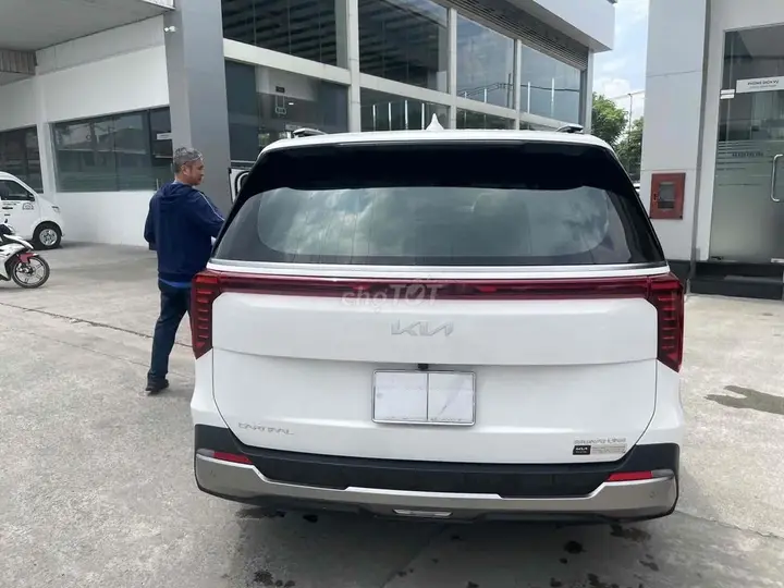 Kia Carnival 2025 photo 4