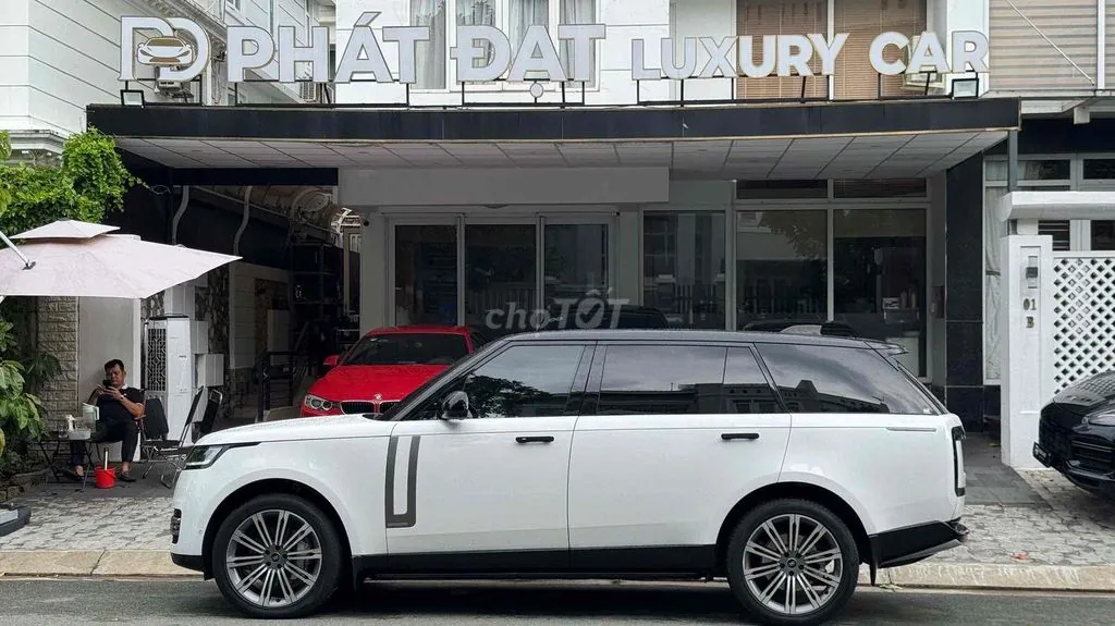 Land Rover Range Rover 2023 photo 5