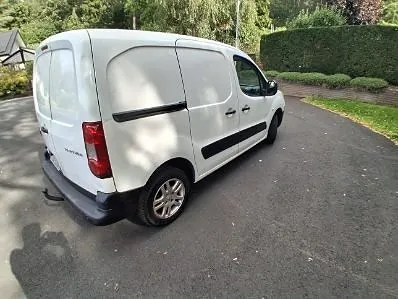 Peugeot Partner 2011 photo 3