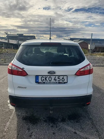 Ford Focus 2014 photo 2