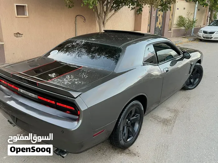 Dodge Challenger