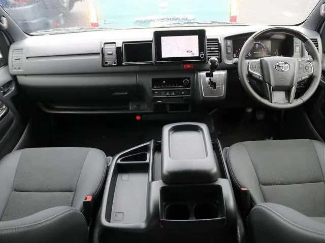 Toyota Hiace 2026 photo 2