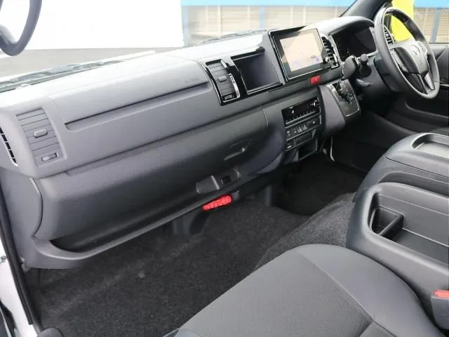 Toyota Hiace 2026 photo 4