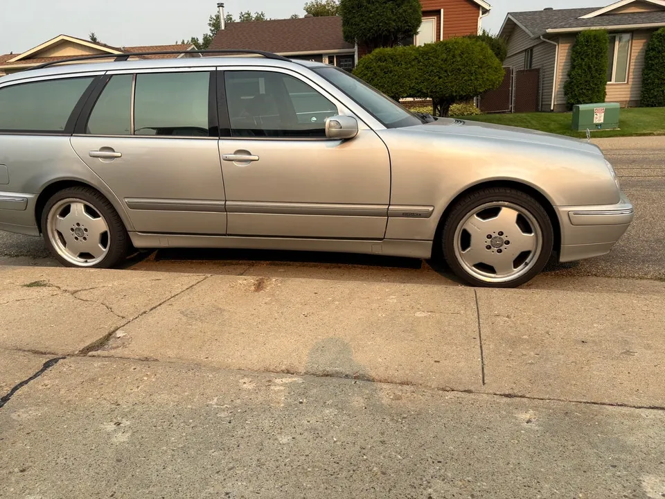 Mercedes-Benz E-Class 2001 photo 4