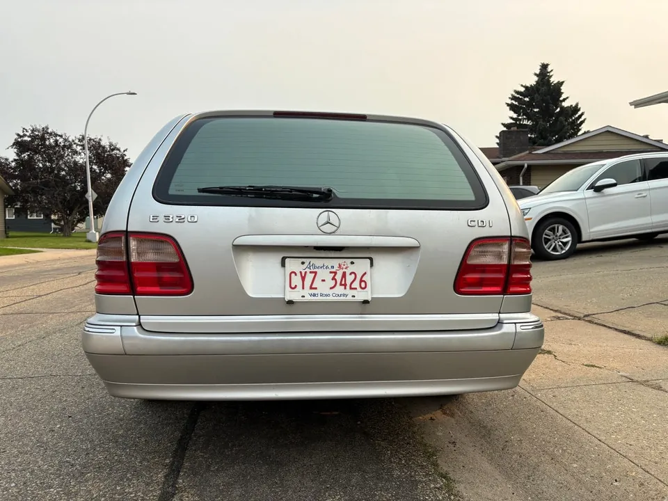 Mercedes-Benz E-Class 2001 photo 3