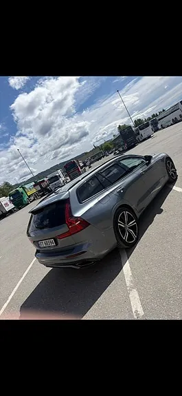 Volvo V60 2021 photo 3