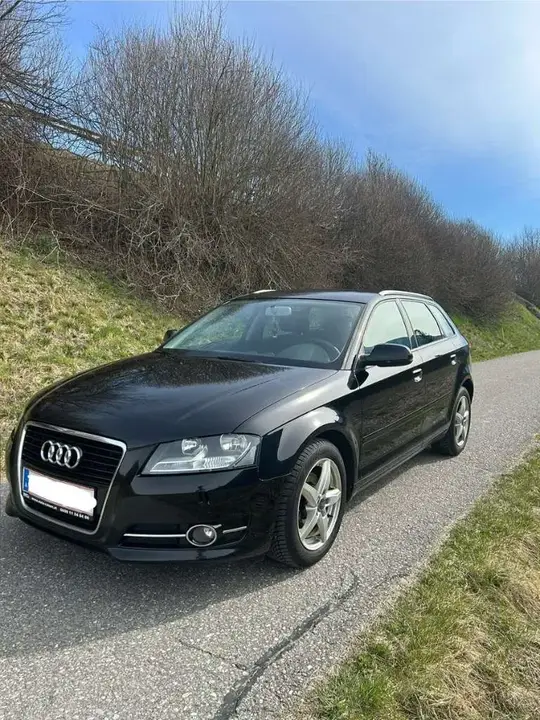 Audi A3 2011 photo 2