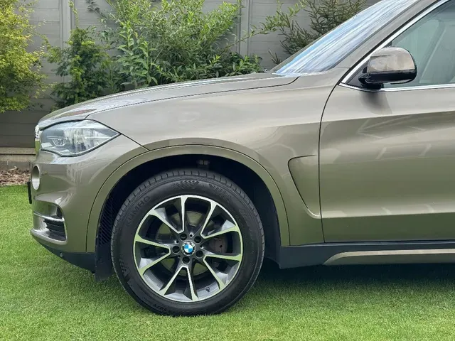 BMW X5 2016 photo 2
